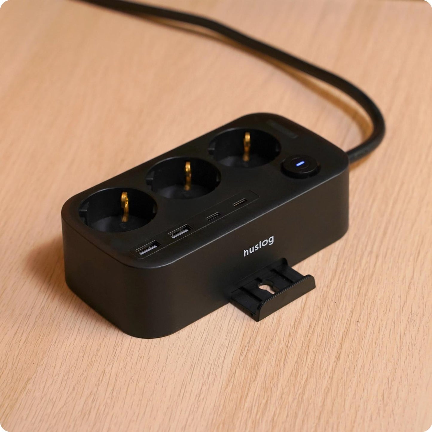 Streymstikk Power Oval við 2 x USB-A / 2 x USB-C / 3 x streym - NÝTT