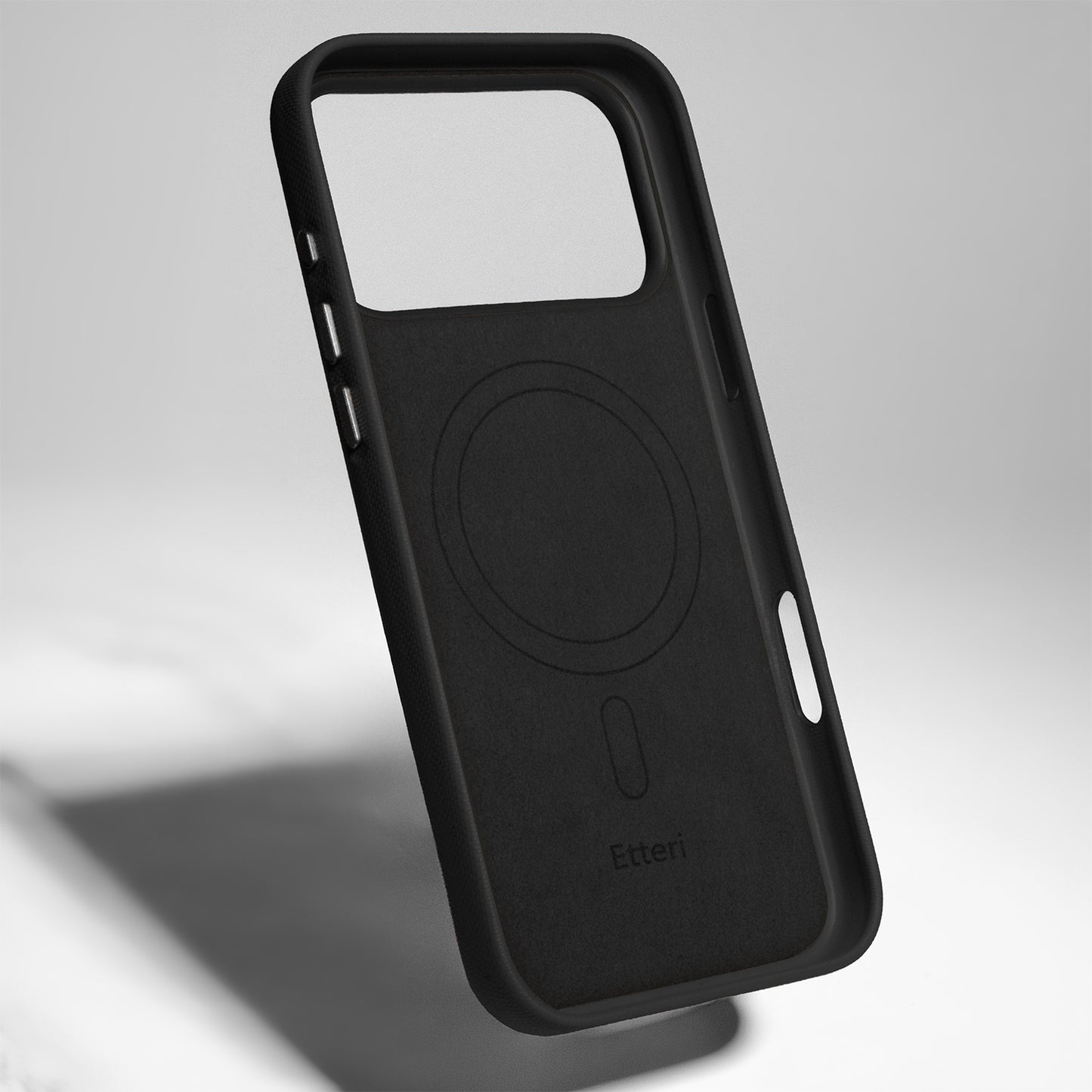 Etteri Elegant Mag case for iPhone 17 6,3" Black